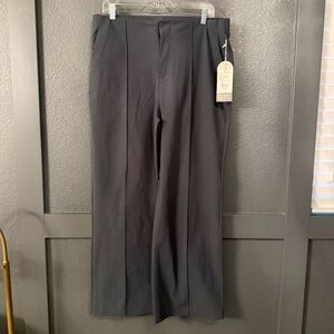 VUORI • meta wide leg pants - XL short - gray